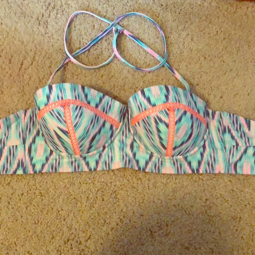 Bathing suit top